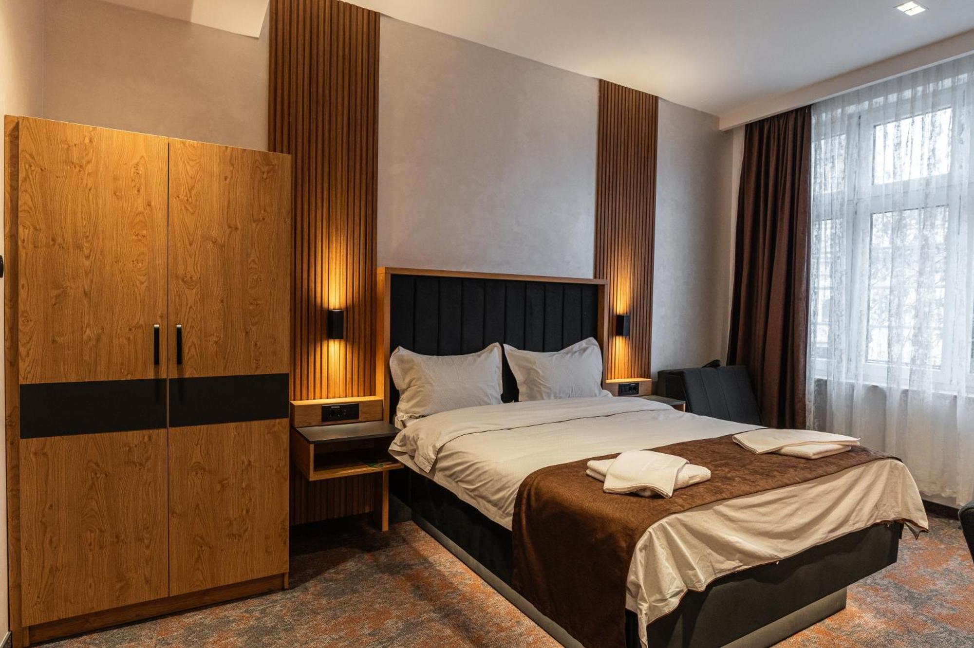 Hotel Astral Шабац Екстер'єр фото